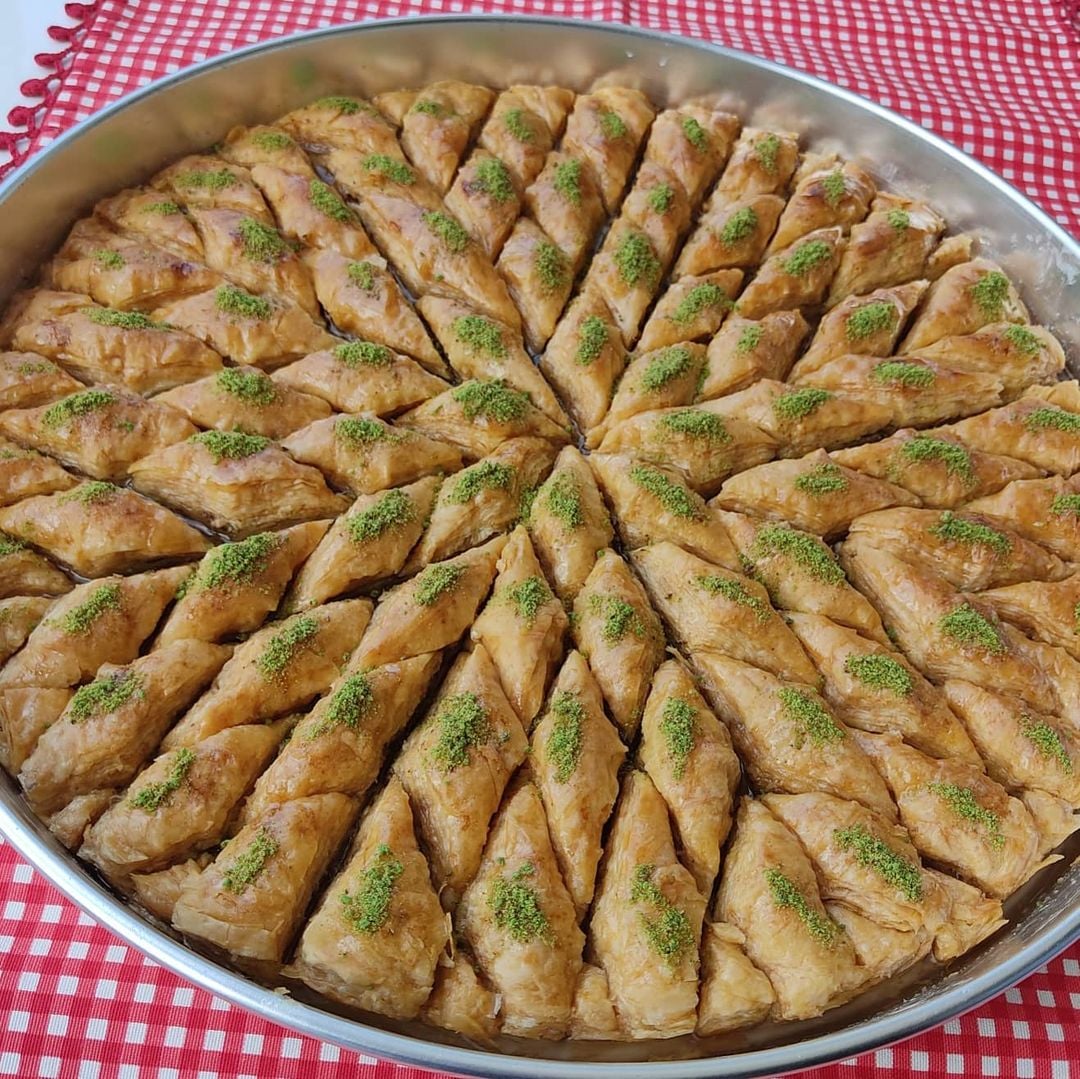 Tam Ölçülü Baklava Tarifi - 3