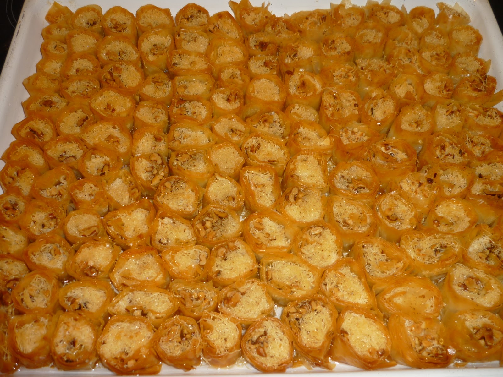 Baklava Yufkasından Kadayıf Sarma Tarifi - 5