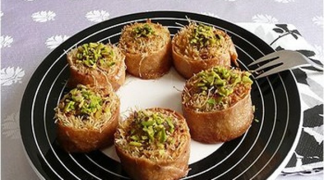 Baklava Yufkasından Kadayıf Sarma Tarifi - 4