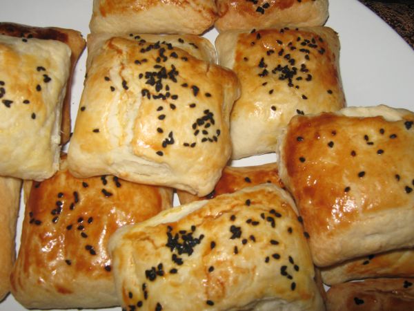 Bezelyeli Tavuklu Börek Tarifi - 1