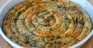 El Açması Ispanaklı Çıtır Çıtır Börek Tarifi