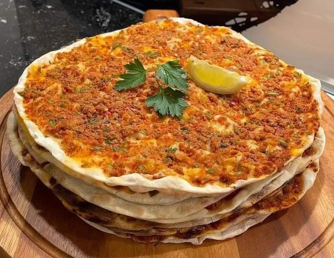 Ev Yapımı Çıtır Çıtır Lahmacun Tarifi - 2