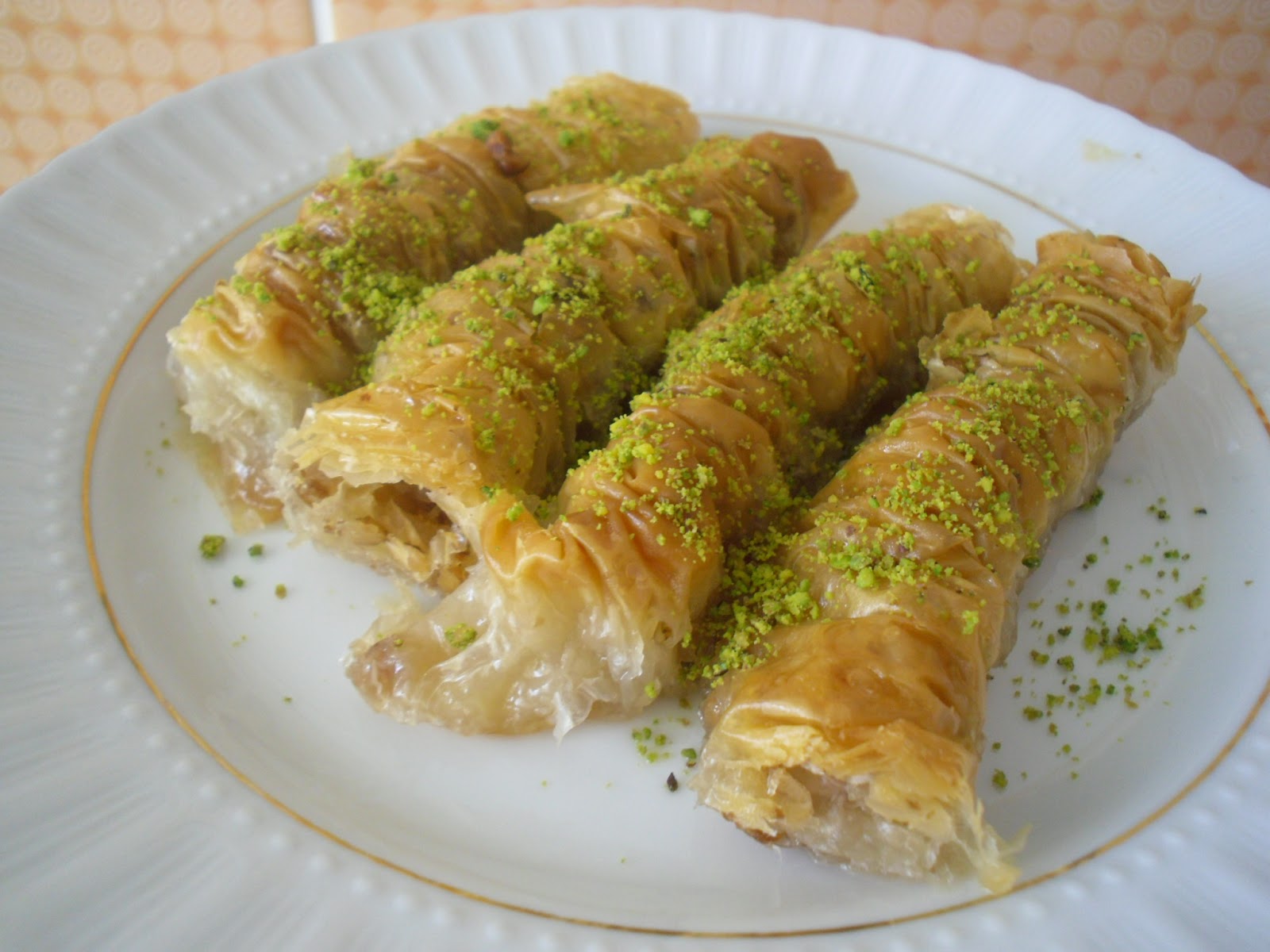 Hazır Yufkadan Büzme Baklava Tarifi - 3