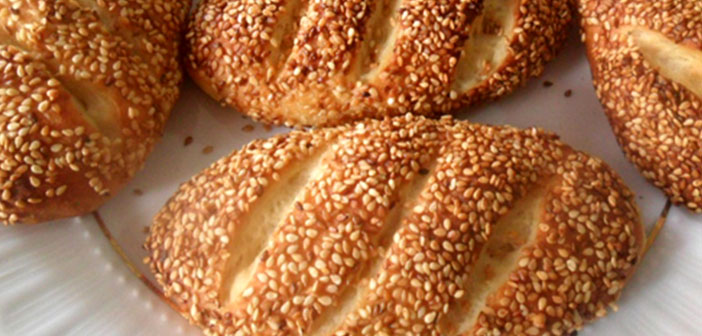 Kaşarlı Sucuklu Simit Poğaça Tarifi - 3