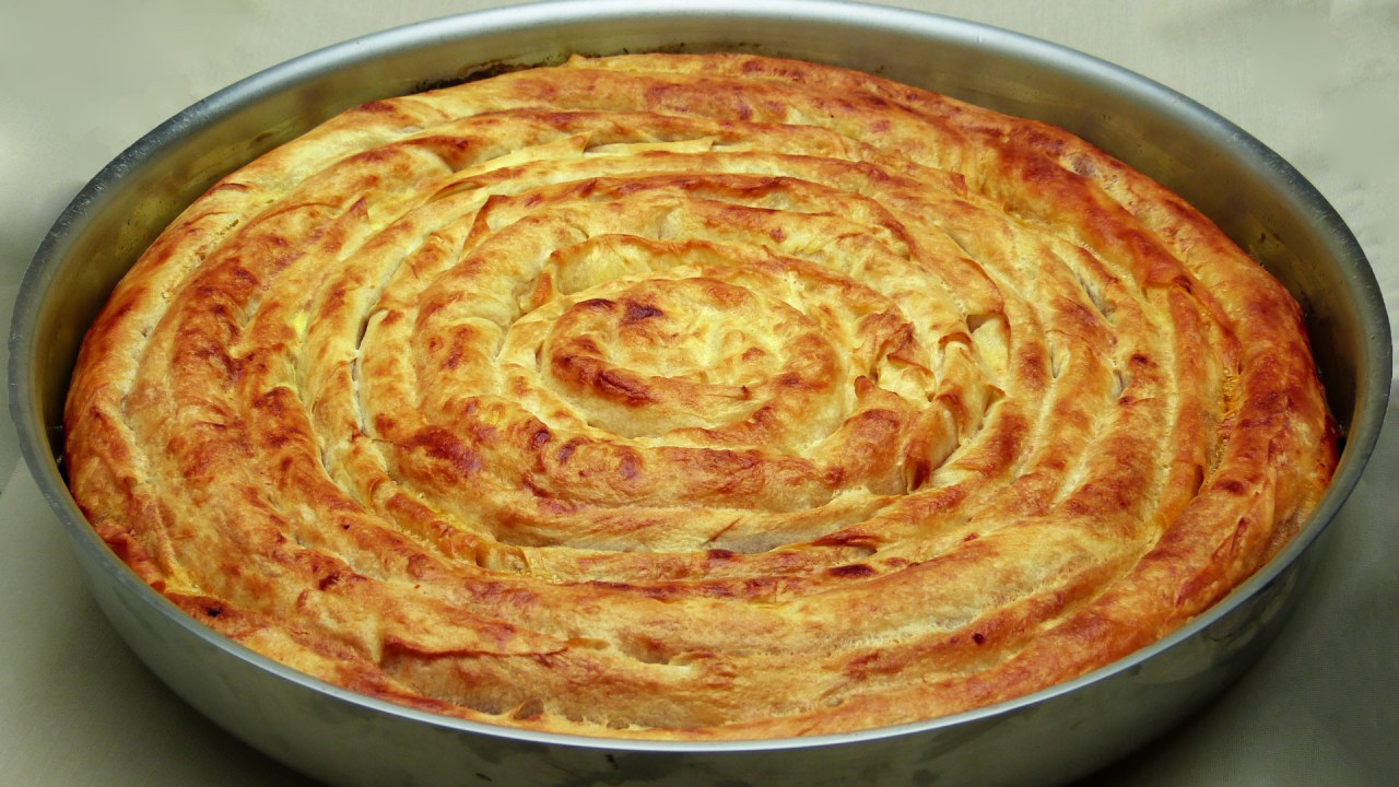 Kıymalı Börek Tarifi - 7