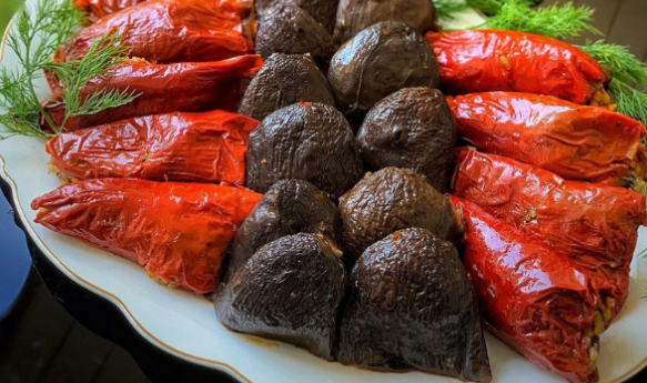 Antep Usulü Kuru Patlıcan ve Biber Dolma Tarifi - 1