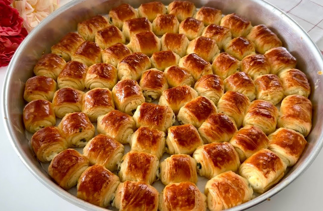 El Açması Çıtır Çıtır Lokmalık Börek Tarifi - 1