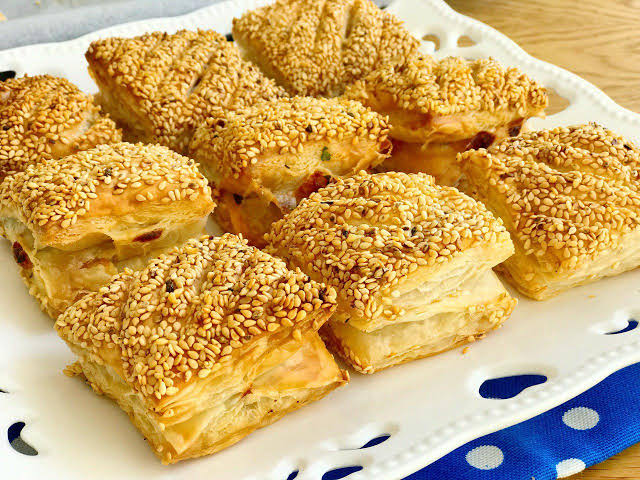 Milföyden Çıtır Simit Börek Tarifi - 5