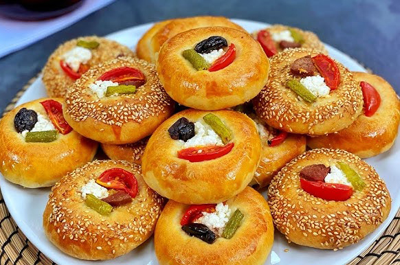 Çok Pratik Mini Pizza Poğaça Tarifi - 3