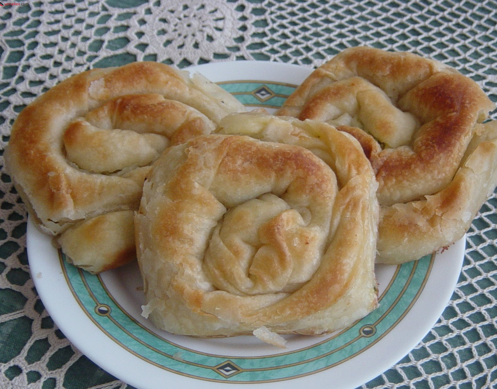 El Açması Patatesli Börek Tarifi - 4