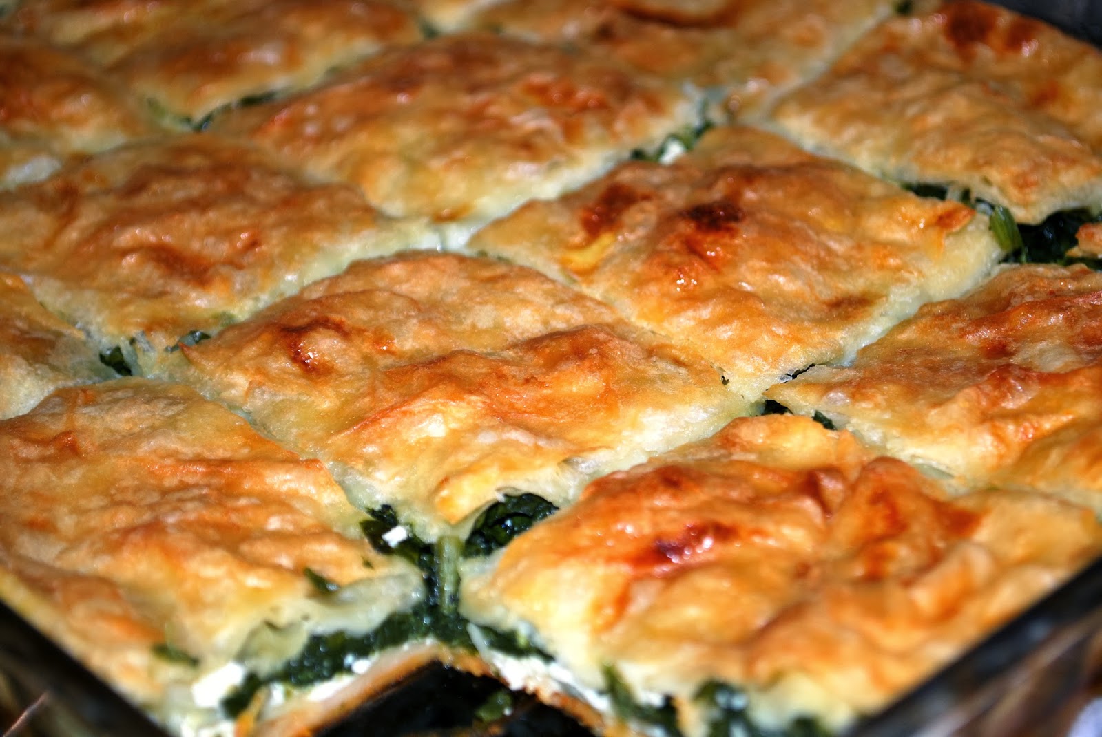 Ispanaklı Börek Tarifi - 4