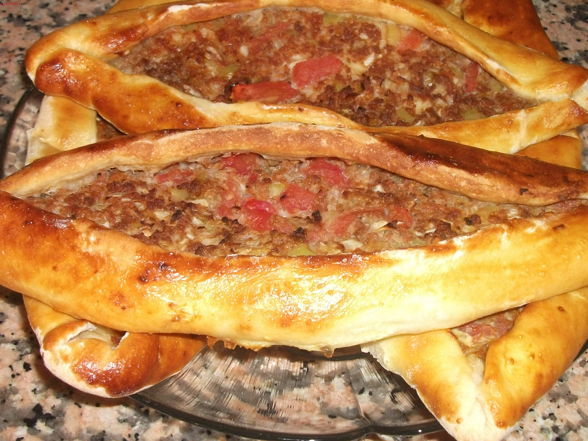 Kıymalı Pide Tarifi - 6