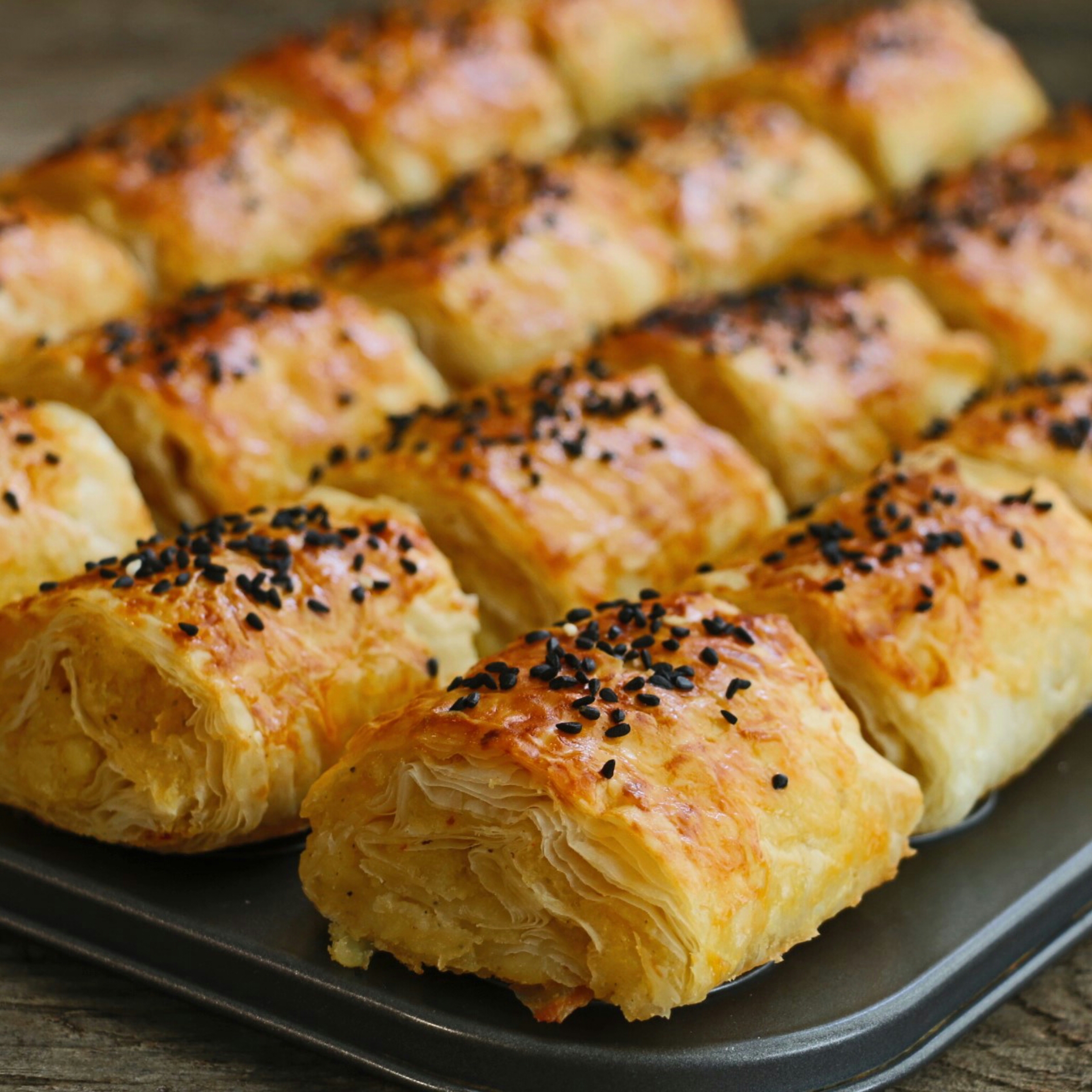 Patatesli Börek Tarifi - 7