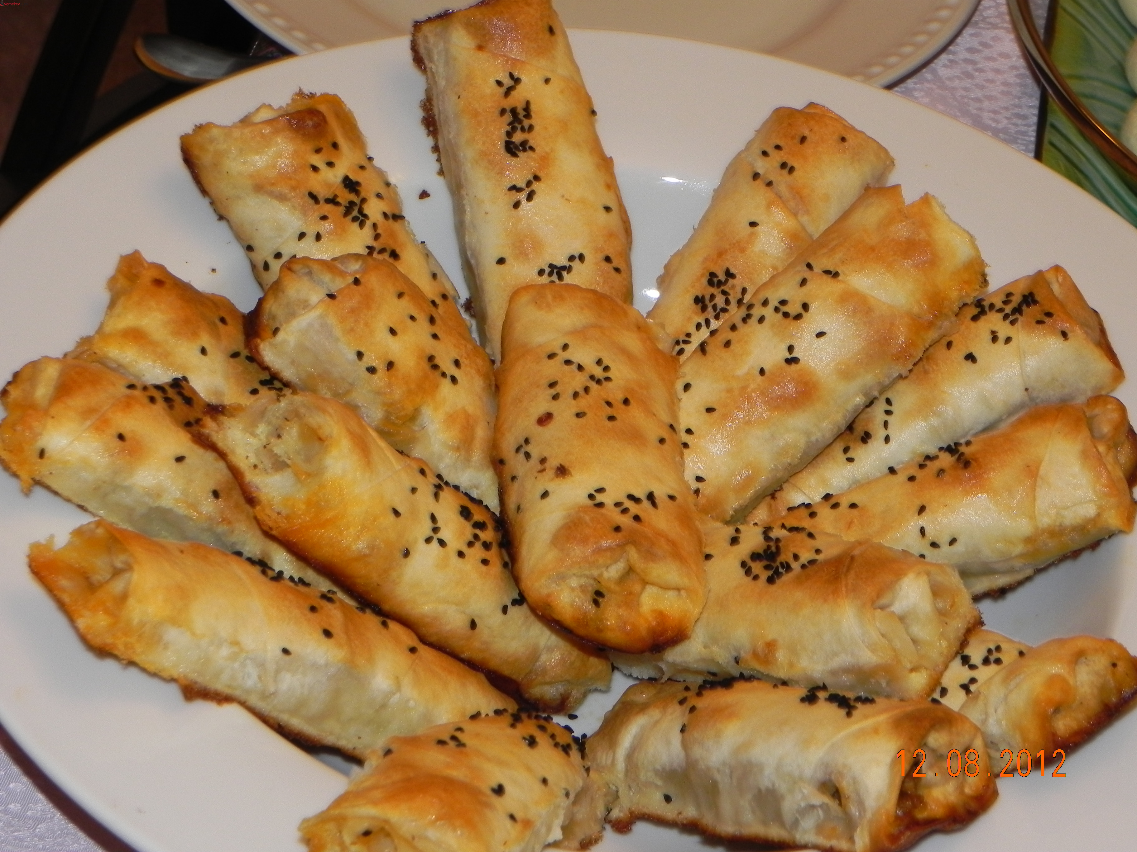 Mercimekli Börek Tarifi - 4